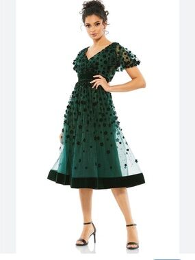 Mac Duggal Deep Green V-Neck 3D Appliqué Midi Dress